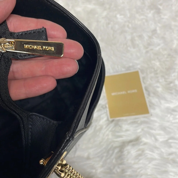 Micheal Kors Black Saffiano Leather Dome Bag - Picture 11 of 13